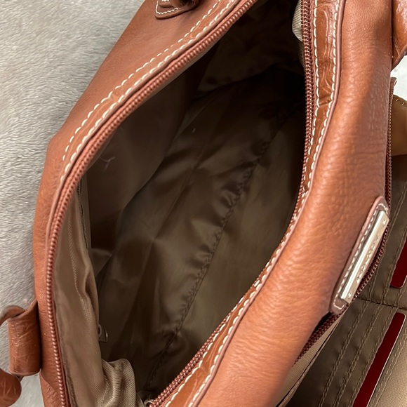 Card Holder Shoulder Bag - Picture 5 of 17